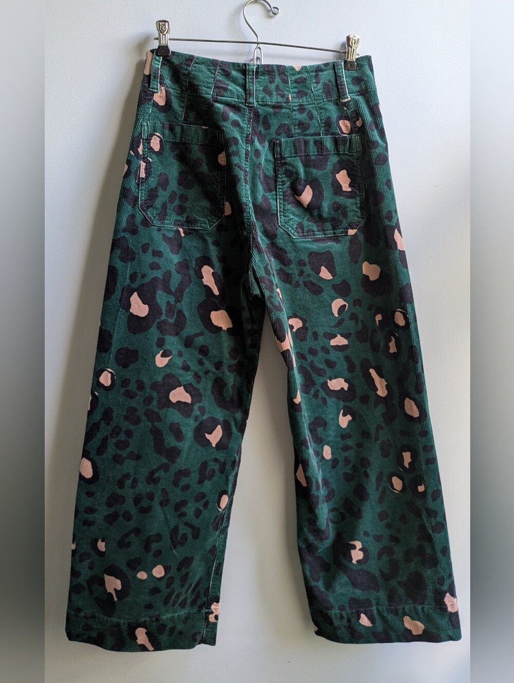 Maeve " The Colette" Green Leopard Corduroy Wide Leg Cropped Pants Size 28 - Picture 11 of 11